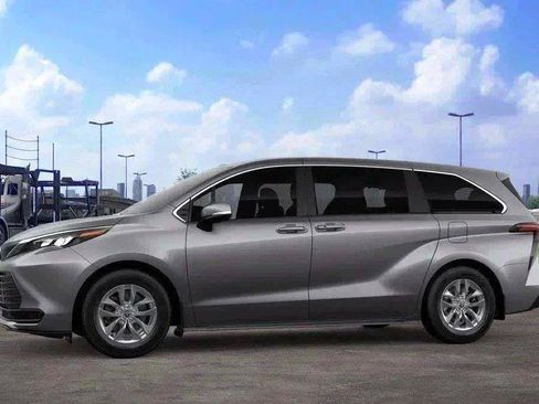New 2026 Toyota Sienna LE AWD/4WD image 47