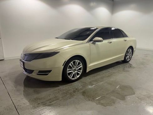 Used 2015 Lincoln MKZ w/ Equipment Group 102A Reserve image 3