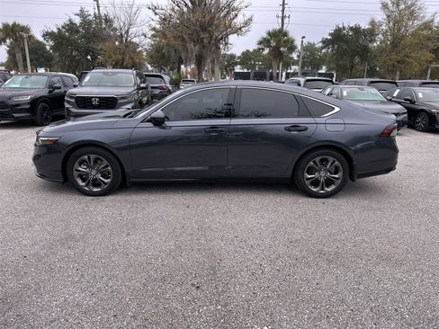 Used 2023 Honda Accord EX-L image 3