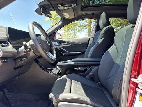 Certified 2025 BMW X2 xDrive28i AWD/4WD image 10
