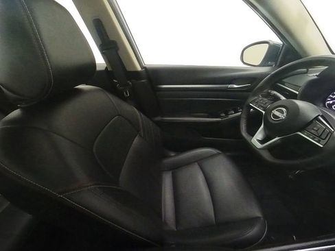 Certified 2024 Nissan Altima 2.5 SR w/ SR Premium Package FWD image 33