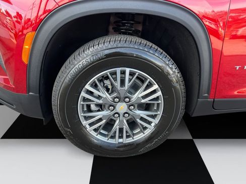 New 2026 Chevrolet Traverse LT image 14