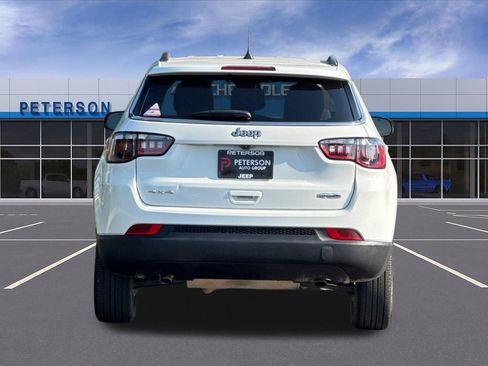 Used 2024 Jeep Compass Latitude AWD/4WD image 5
