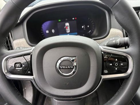 Used 2023 Volvo S90 B6 Ultimate w/ Lounge Package image 15