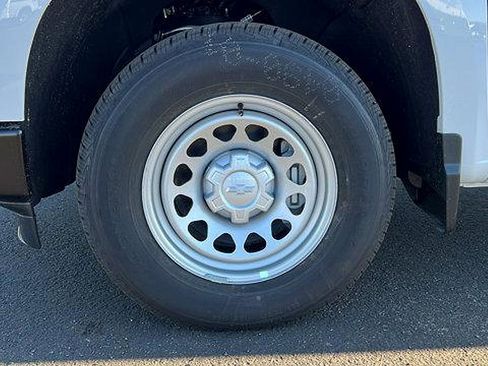 New 2026 Chevrolet Silverado 1500 W/T image 11