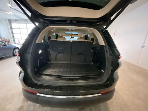 Used 2022 Jeep Grand Cherokee L Limited image 25