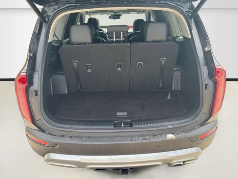 Used 2022 Kia Telluride EX w/ EX Premium Package FWD image 28