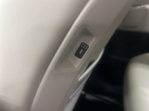 New 2025 Kia Sorento EX image 26