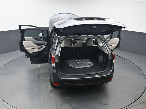 Used 2023 Subaru Forester AWD/4WD image 41