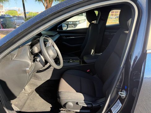 Used 2021 MAZDA MAZDA3 s FWD image 5