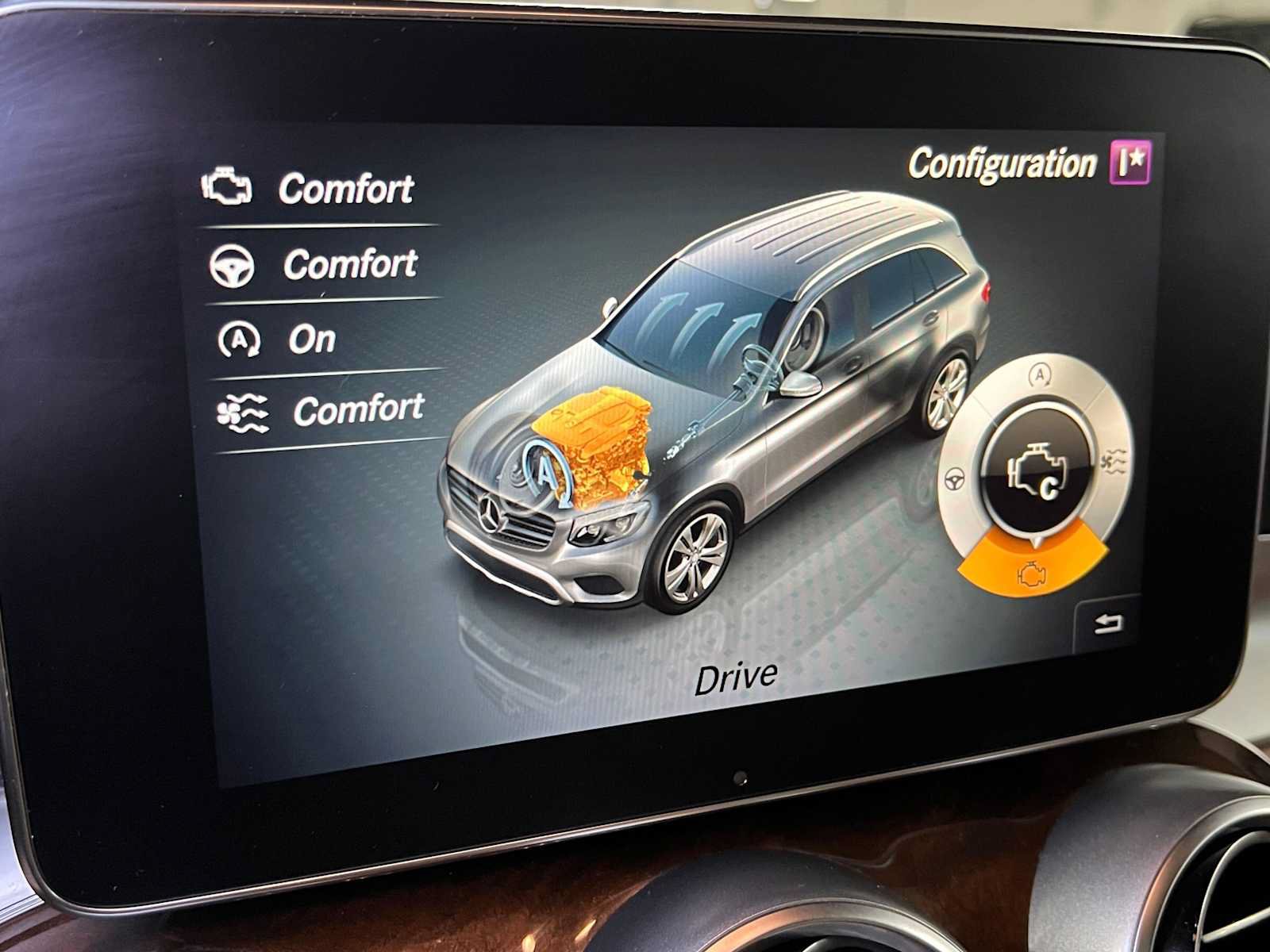 Certified 2018 Mercedes-Benz GLC 300 4MATIC image 39