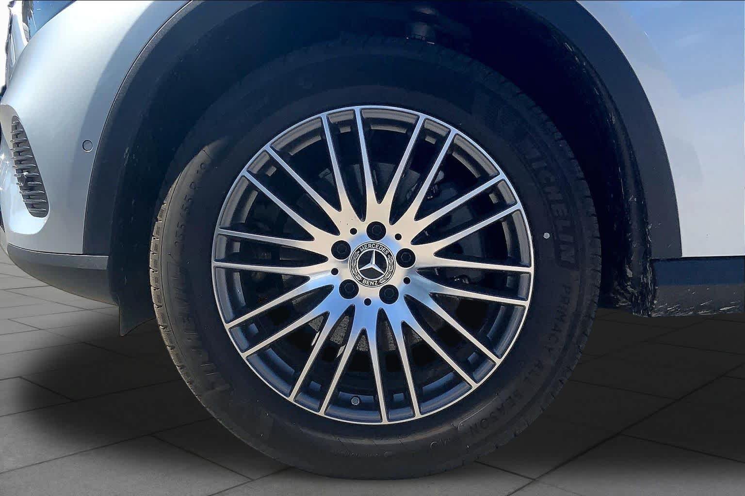 Certified 2026 Mercedes-Benz GLC 300 4MATIC image 11