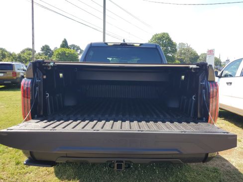 Used 2025 Toyota Tundra TRD Pro AWD/4WD image 8