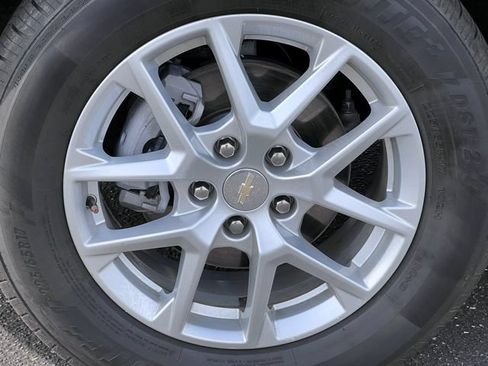 Used 2024 Chevrolet Equinox LT AWD/4WD image 7