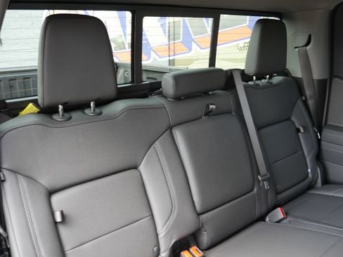 New 2026 Chevrolet Silverado 1500 RST w/ RST All Star Premium Package AWD/4WD image 14