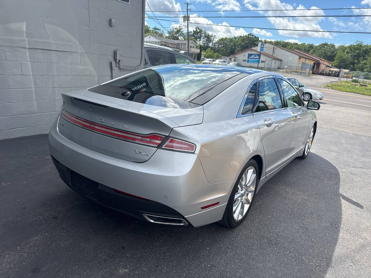 Used 2016 Lincoln MKZ AWD w/ Equipment Group 300A Reserve image 8