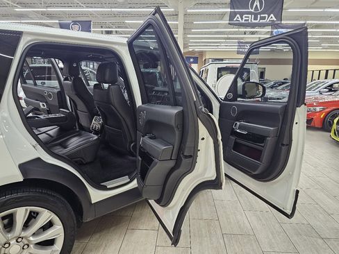 Used 2014 Land Rover Range Rover Supercharged image 15