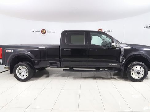 Used 2023 Ford F450 XLT w/ FX4 Off-Road Package image 2