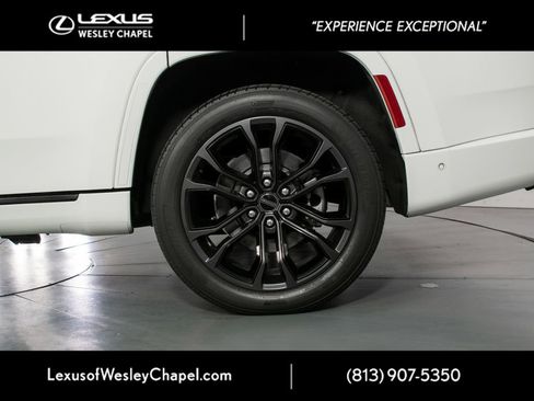 Used 2022 Jeep Grand Wagoneer Series II image 11