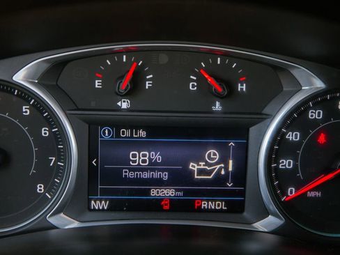 Used 2022 Chevrolet Equinox LT w/ Driver Convenience Package FWD image 18