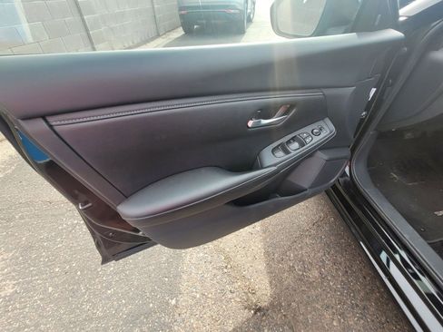 Used 2025 Nissan Sentra SV image 12