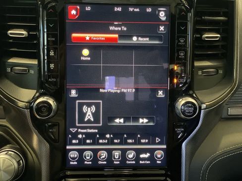 Used 2020 RAM 1500 Limited w/ Body-Colour Bumper Group AWD/4WD image 19