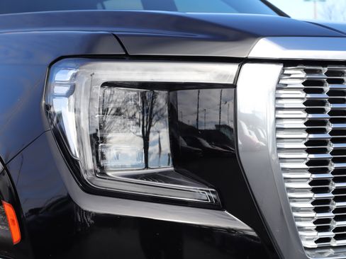 Used 2021 GMC Yukon Denali w/ Denali Ultimate Package image 34