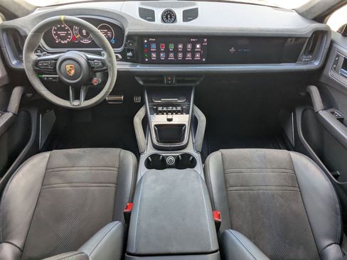 Used 2024 Porsche Cayenne Turbo GT image 22