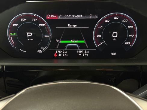 Used 2022 Audi e-tron Premium image 17