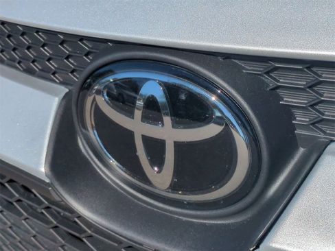 Used 2025 Toyota Corolla LE image 12