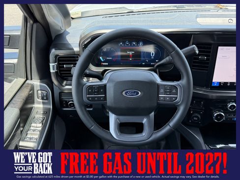 New 2026 Ford F250 Lariat w/ Black Appearance Package AWD/4WD image 11
