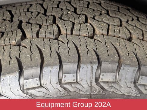 Used 2023 Ford Explorer XLT w/ Equipment Group 202A AWD/4WD image 9