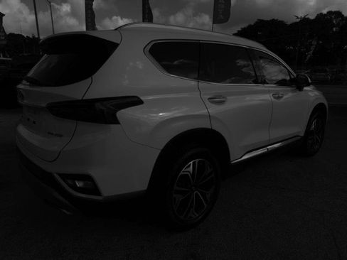 Used 2019 Hyundai Santa Fe AWD image 5