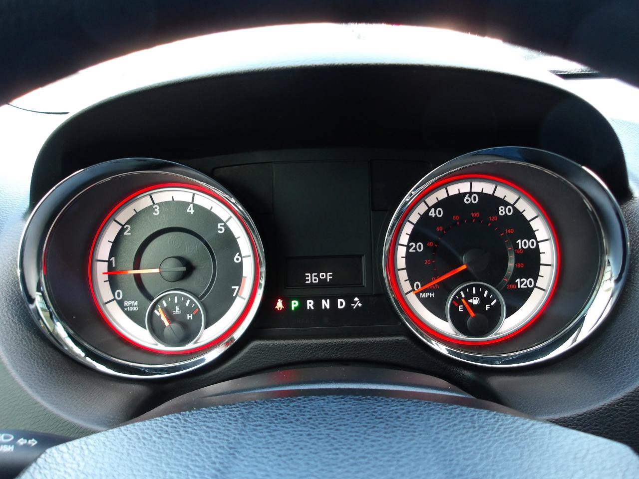 Used 2012 Dodge Grand Caravan SXT FWD image 18