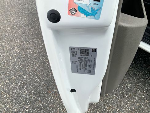 Certified 2023 GMC Savana 2500 w/ Driver Convenience Package image 30