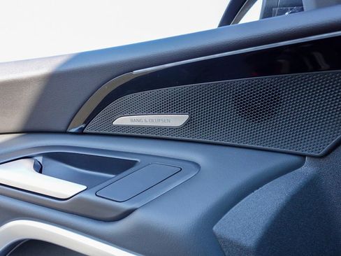 New 2025 Audi Q5 Premium Plus image 16