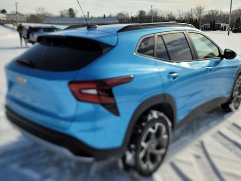 New 2026 Chevrolet Trax LT w/ Driver Confidence Package image 12