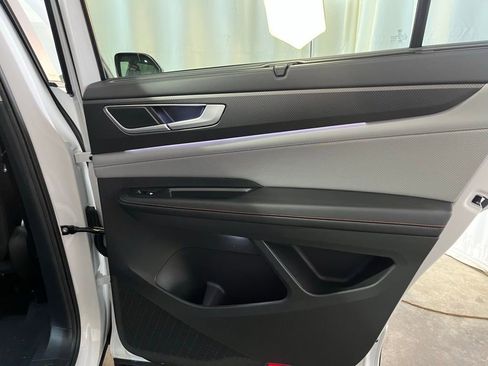 New 2026 Volkswagen Atlas Peak Edition AWD/4WD image 23