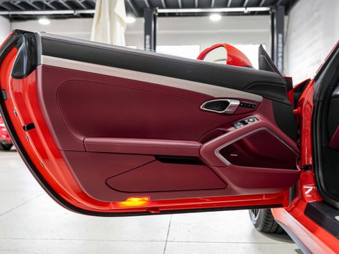 Used 2018 Porsche 911 Carrera GTS image 27