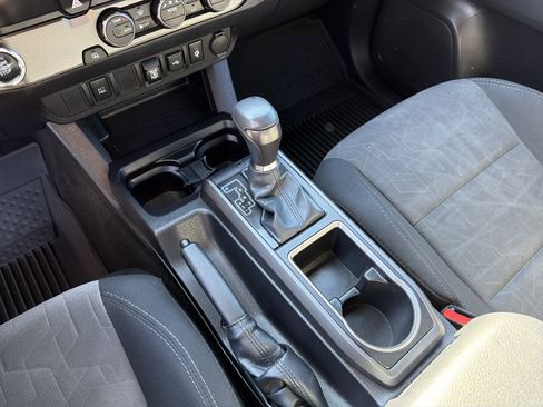 Used 2023 Toyota Tacoma TRD Sport image 28