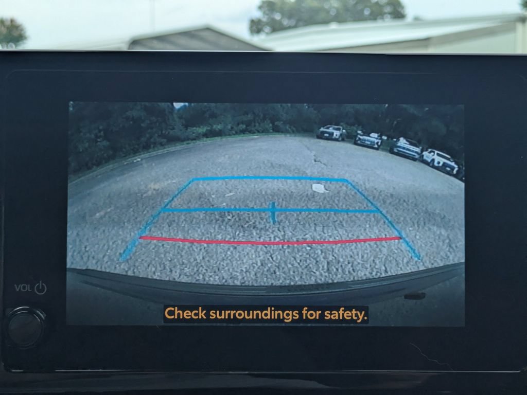 Used 2023 Toyota Corolla Cross LE AWD/4WD image 20