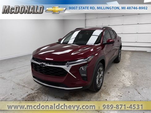 New 2025 Chevrolet Trax LT w/ Driver Confidence Package image 1
