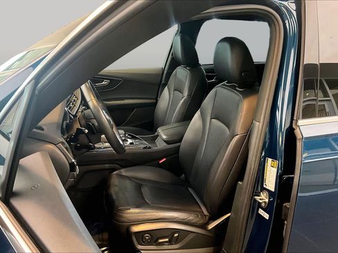 Used 2019 Audi Q7 3.0T Premium Plus w/ Premium Plus Package AWD/4WD image 8
