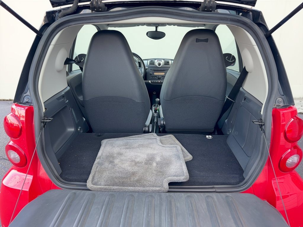 Used 2009 smart fortwo passion RWD image 28