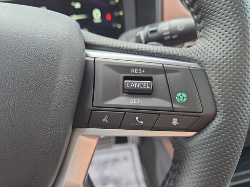 New 2026 Mitsubishi Outlander SEL image 18