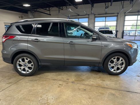 Used 2014 Ford Escape Titanium image 4