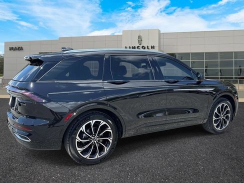 New 2026 Lincoln Nautilus Reserve AWD/4WD image 3