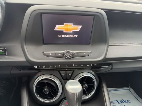 Used 2023 Chevrolet Camaro LT RWD image 10