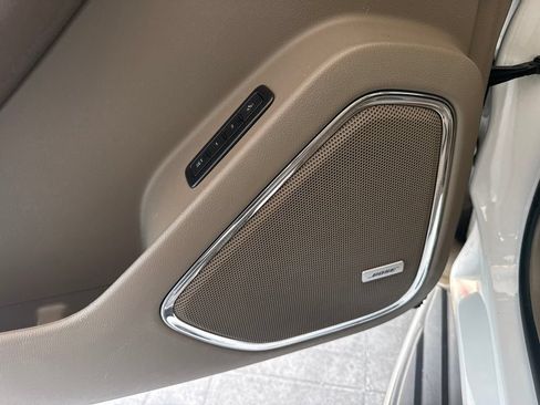 Used 2016 GMC Yukon SLT RWD image 9