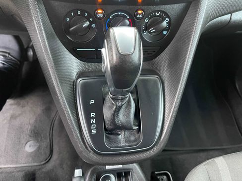 Used 2018 Ford Transit Connect XLT image 22